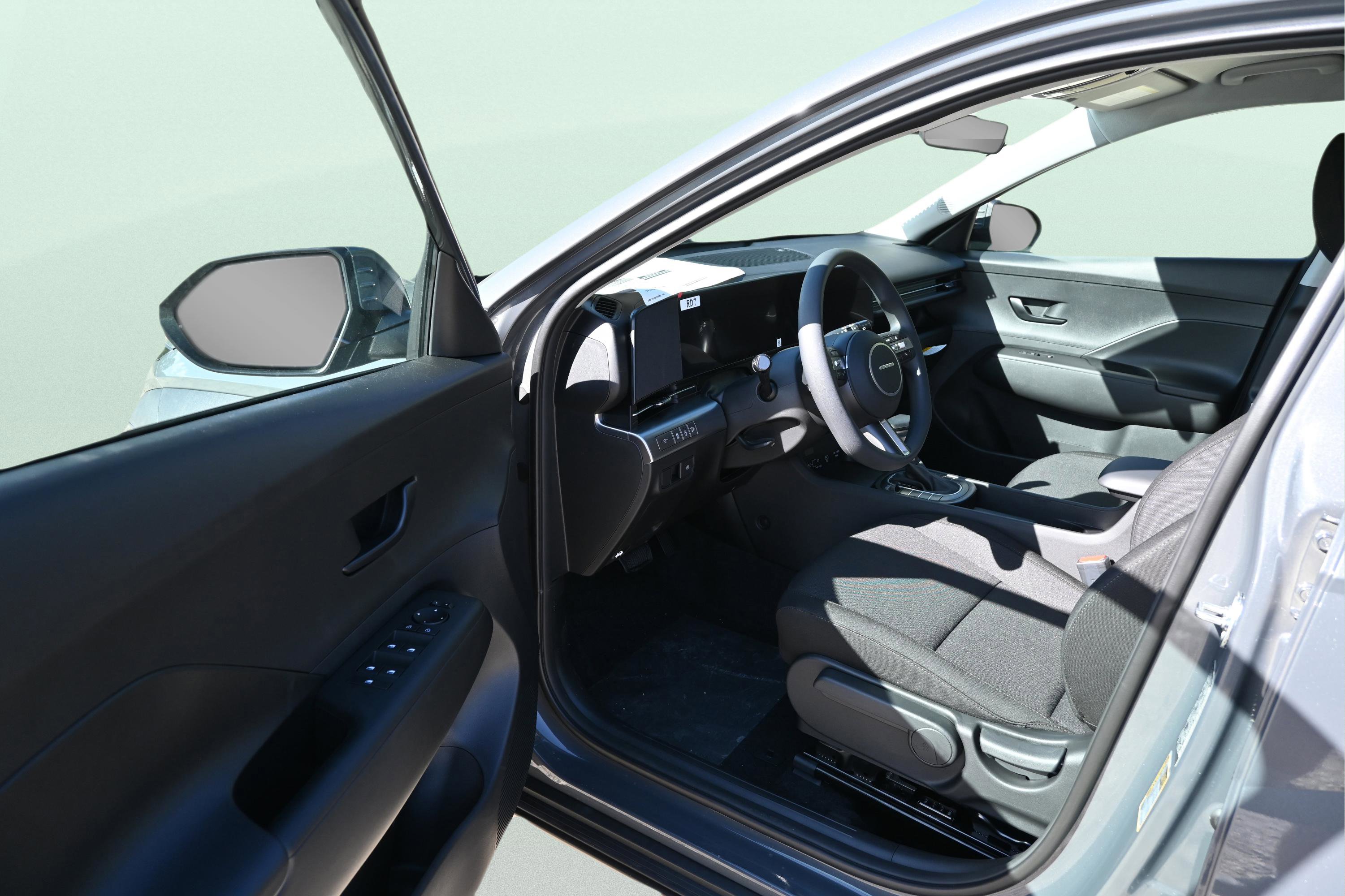 Used 2026 Hyundai Kona SE image 10