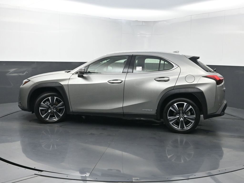 Used 2021 Lexus UX 250h w/ Accessory Package (Z2) AWD/4WD image 39