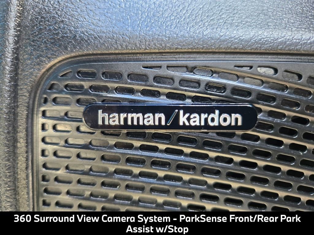 Used 2019 Chrysler Pacifica Touring-L Plus w/ Advanced Safetytec Group FWD image 23