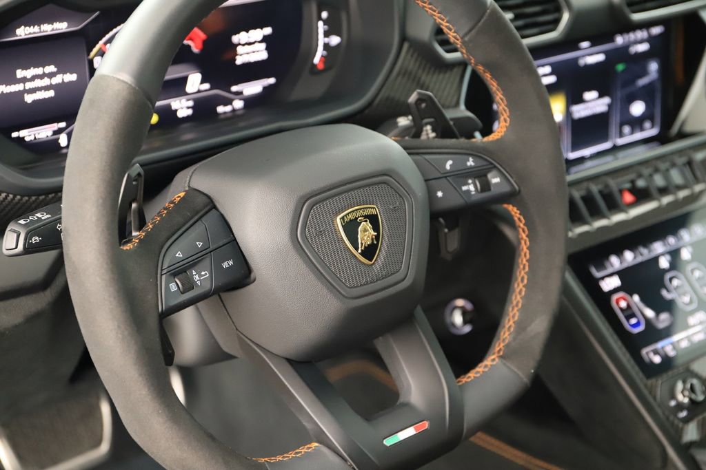 Used 2024 Lamborghini Urus Performante image 16