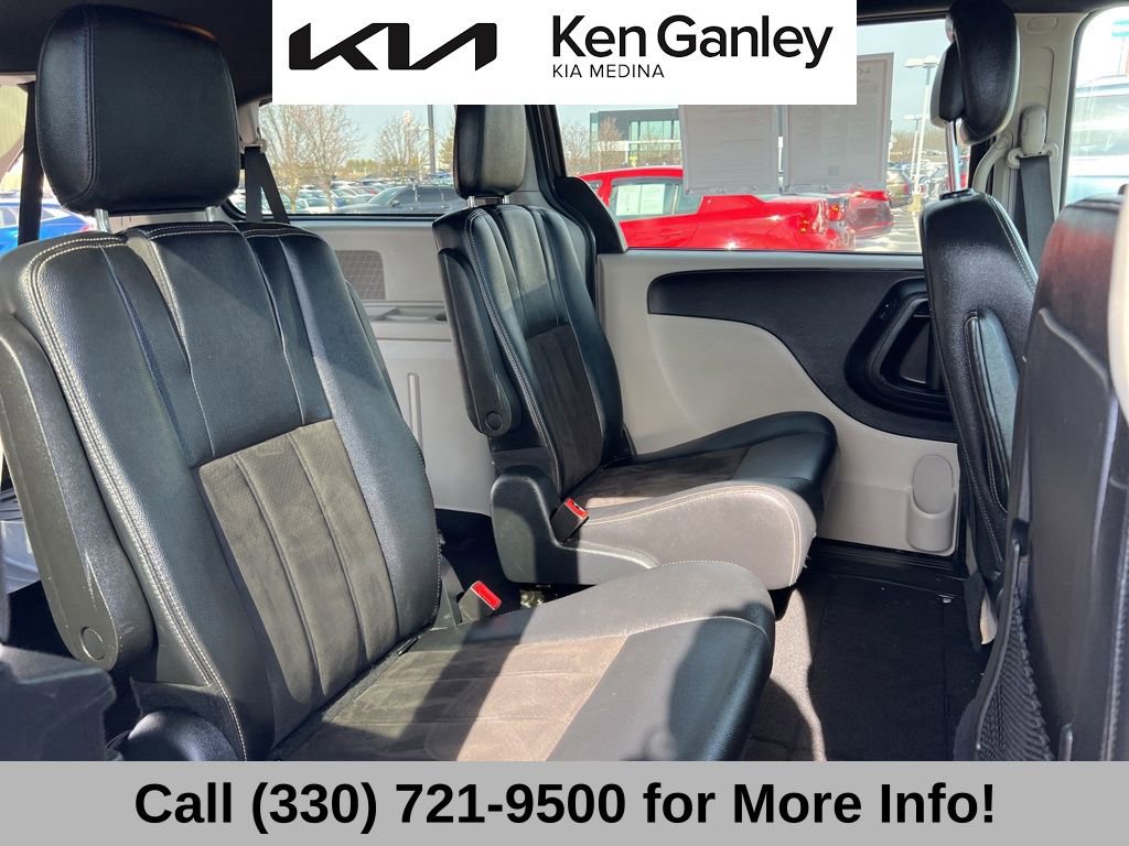 Used 2020 Dodge Grand Caravan SXT image 52