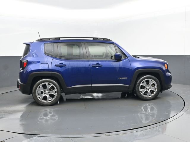 Used 2019 Jeep Renegade Latitude w/ Popular Equipment Group image 4