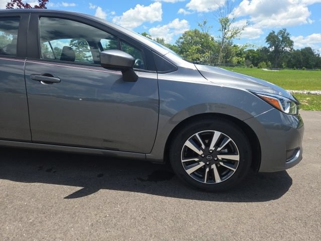 Used 2024 Nissan Versa SV FWD image 4