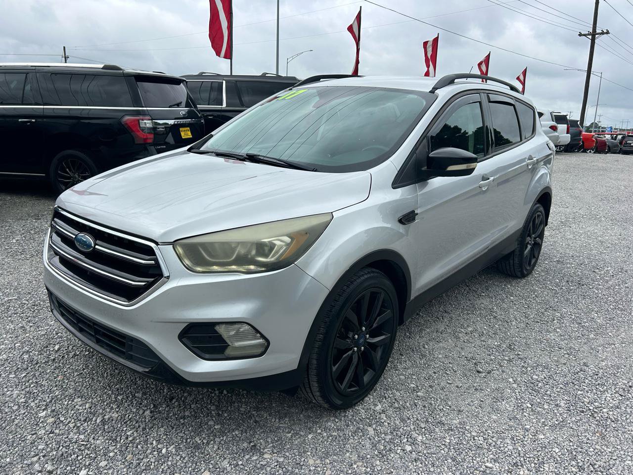 Used 2017 Ford Escape Titanium FWD image 17