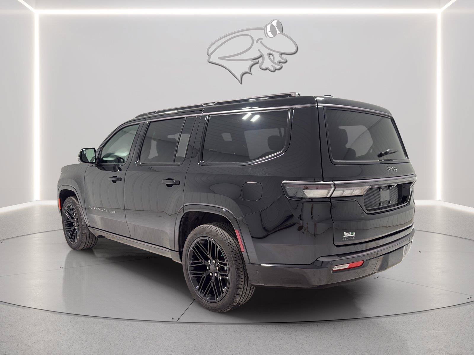 Used 2026 Jeep Grand Wagoneer Limited AWD/4WD image 7