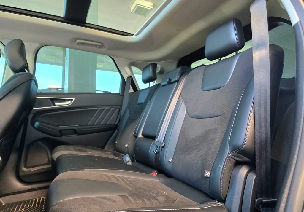 Used 2017 Ford Edge Sport w/ Equipment Group 401A AWD/4WD image 19