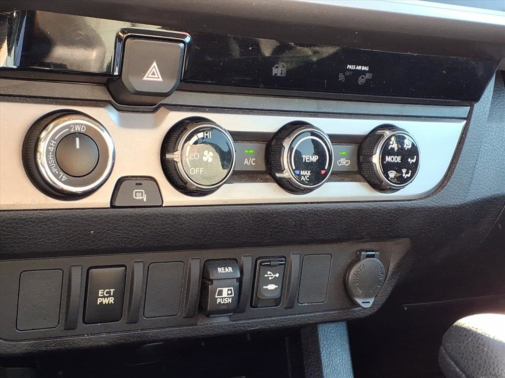 Used 2018 Toyota Tacoma SR image 14
