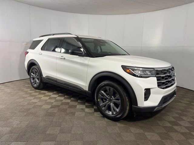 New 2026 Ford Explorer Active AWD/4WD image 7