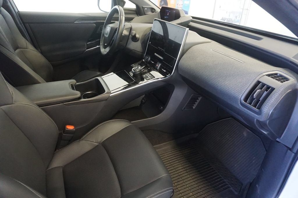 Used 2023 Toyota bZ4X AWD w/ Weather Package image 23
