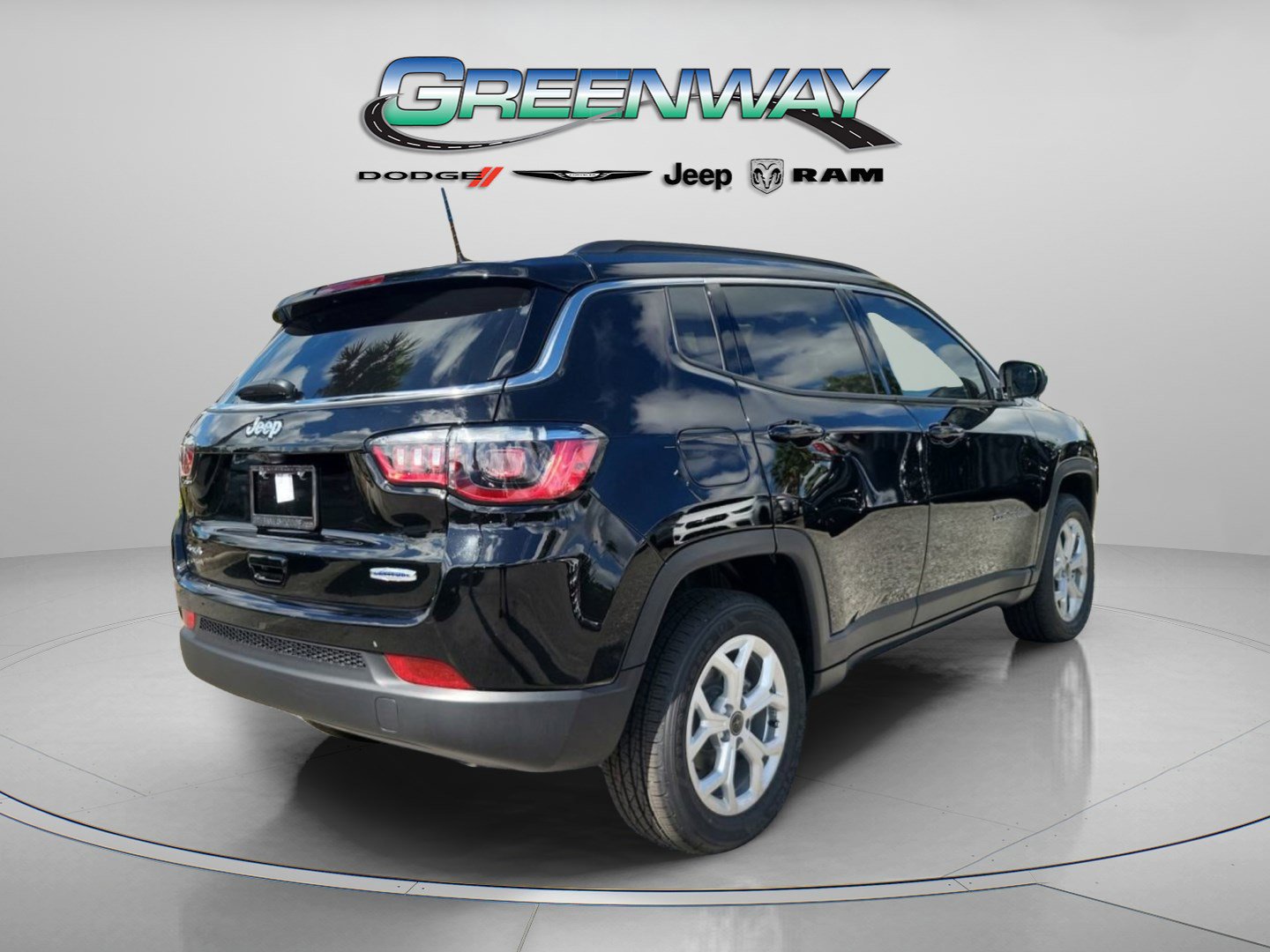 New 2026 Jeep Compass Latitude image 3