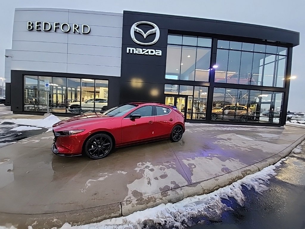 New 2026 MAZDA MAZDA3 Hatchback w/Premium Plus Pkg image 9