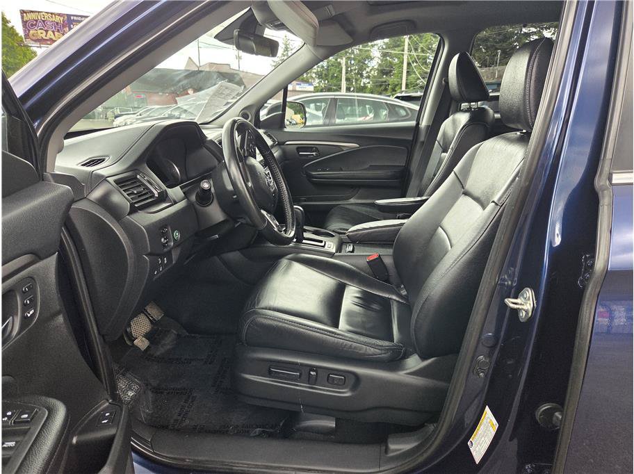 Used 2020 Honda Pilot Black Edition image 14