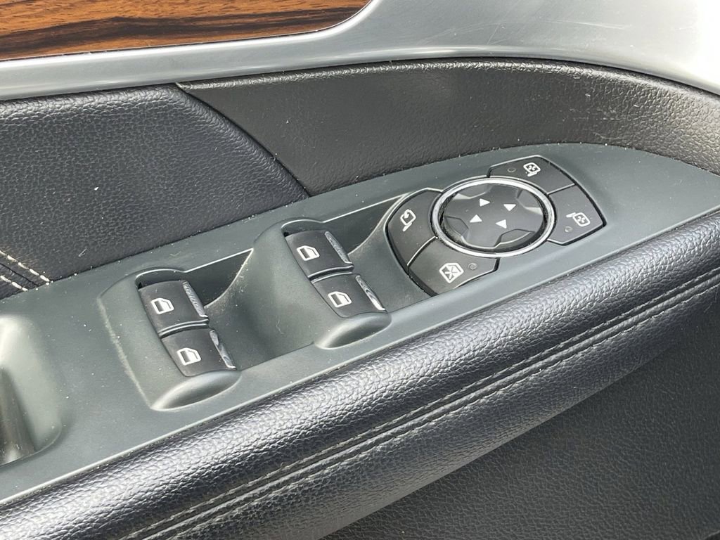 Used 2018 Ford Explorer Limited FWD image 19