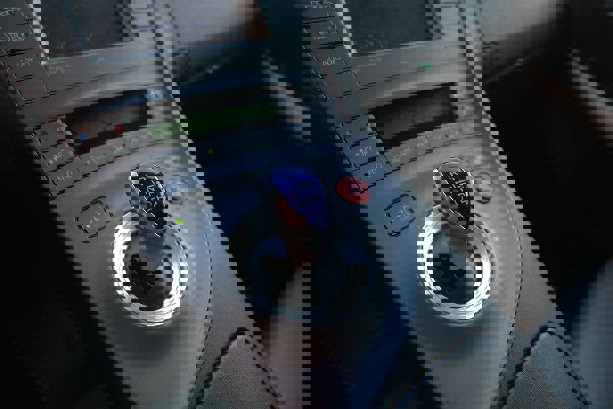 Used 2012 Toyota Prius Four FWD image 11