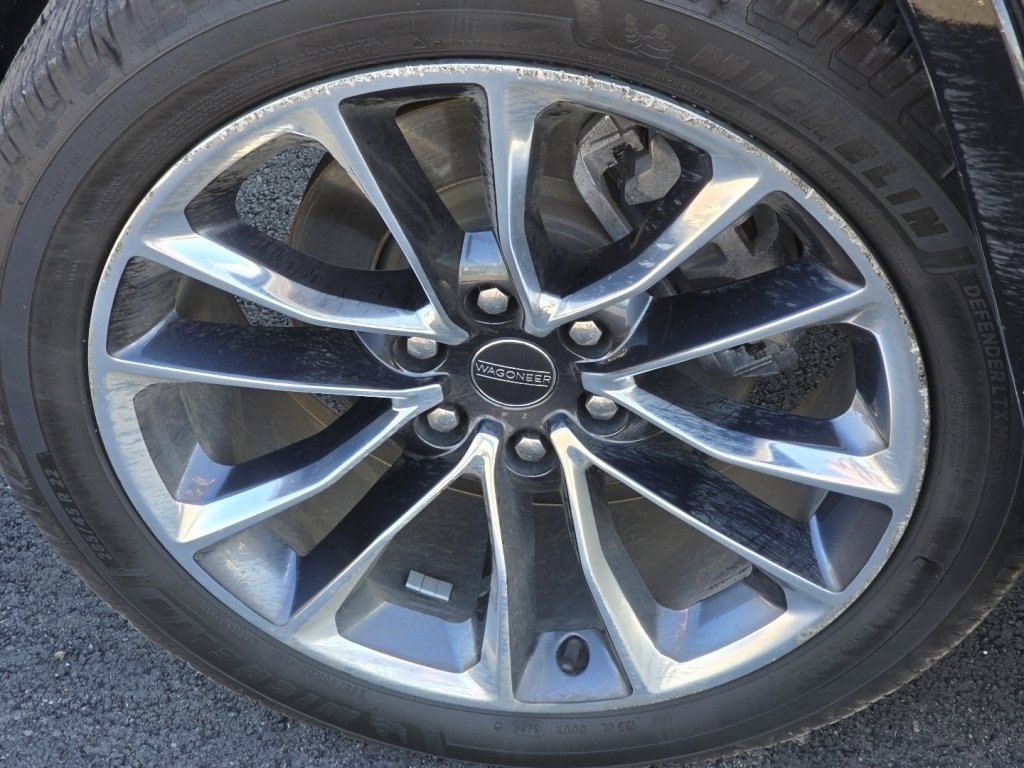 Used 2023 Jeep Wagoneer Series III w/ Premium Group I image 29