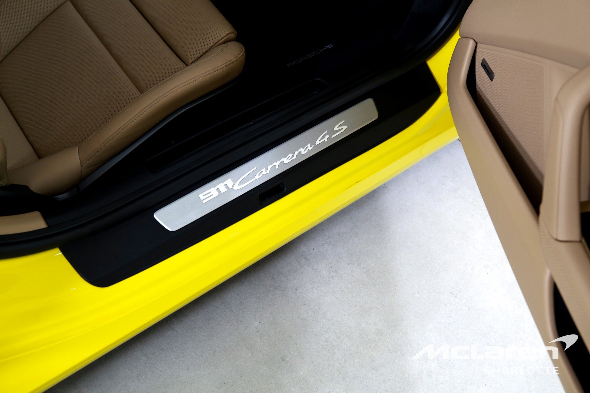 Used 2022 Porsche 911 Carrera 4S w/ Premium Package image 23