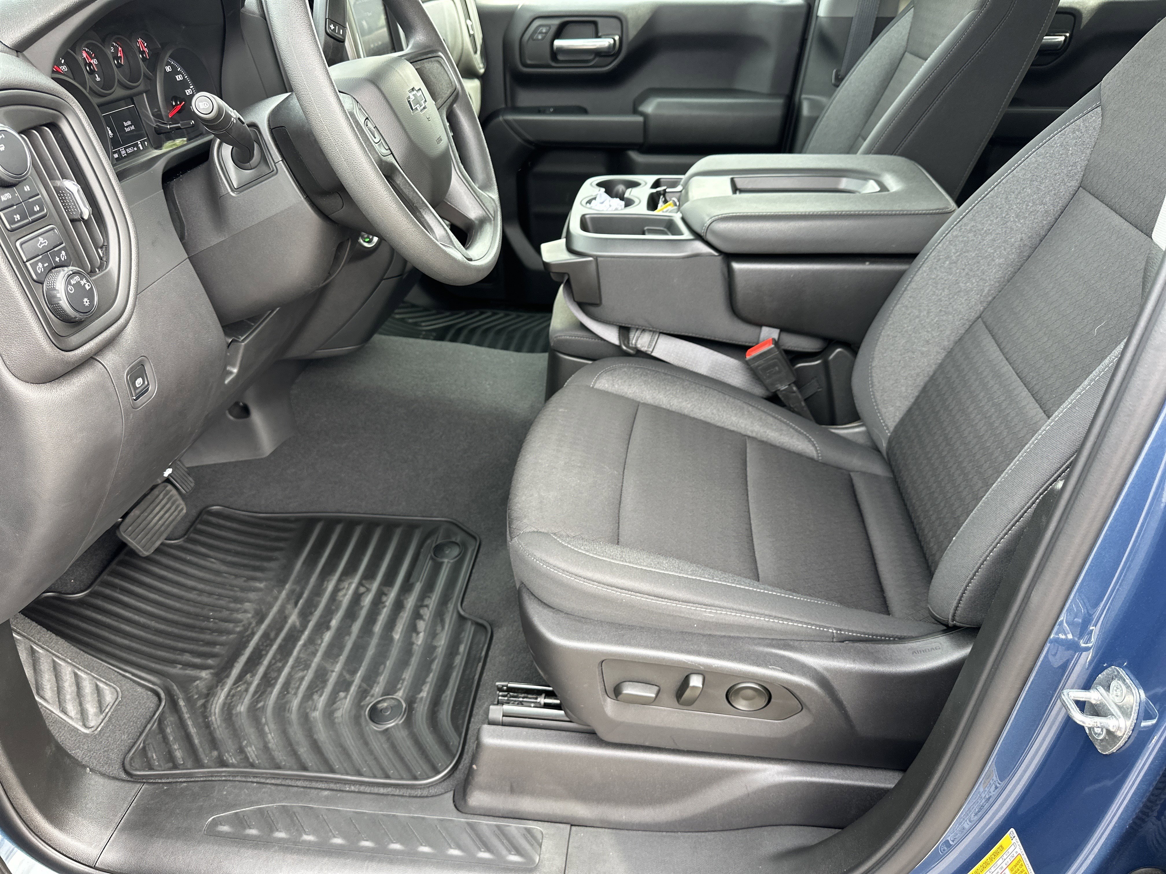 Certified 2024 Chevrolet Silverado 1500 Custom Trail Boss w/ Turbomax Blackout Package AWD/4WD image 11