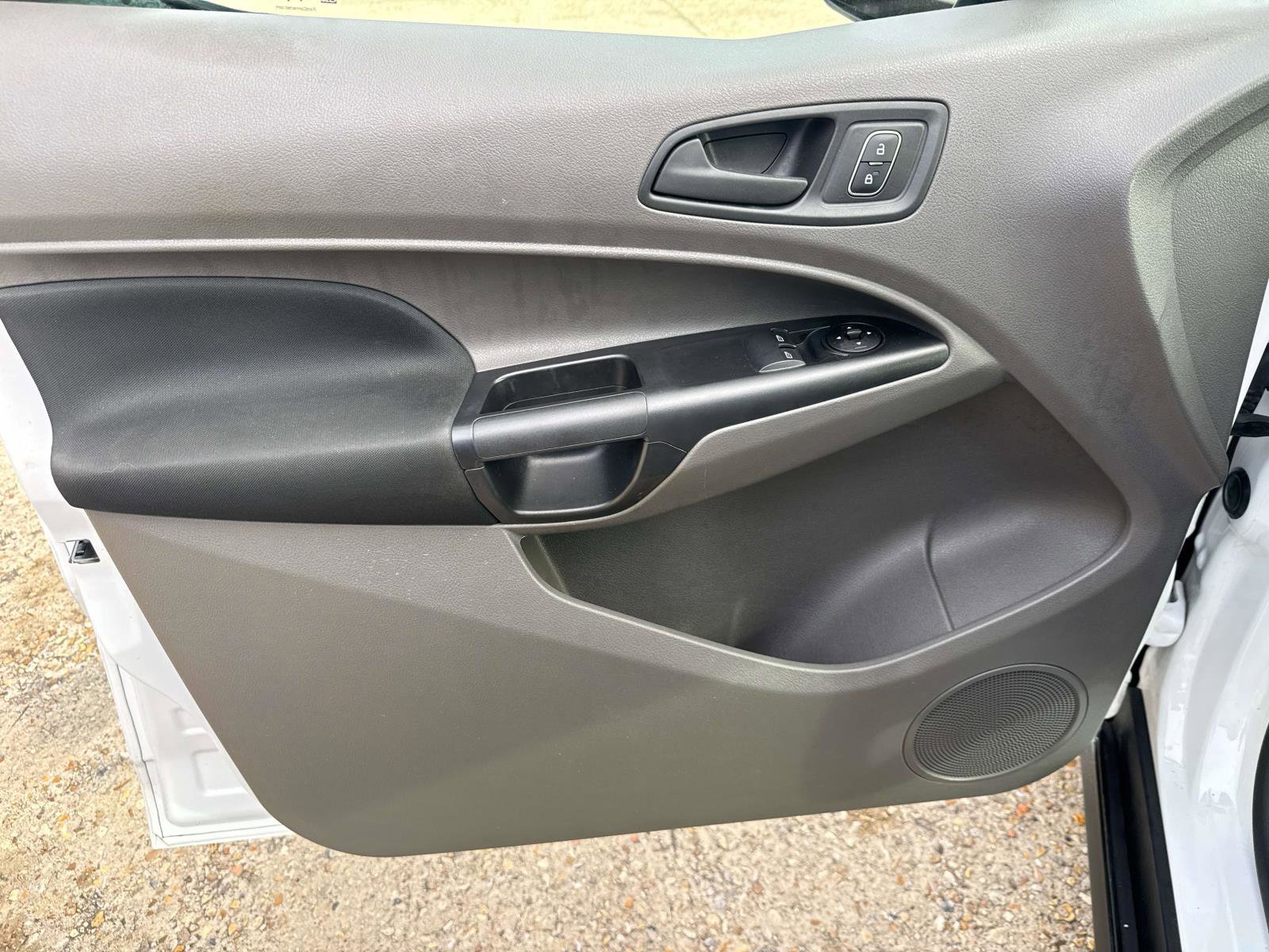 Used 2022 Ford Transit Connect XL image 18