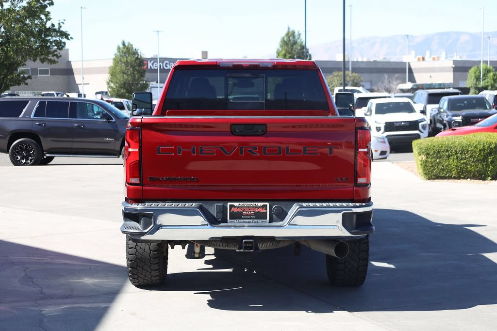 Used 2024 Chevrolet Silverado 3500 LTZ w/ LTZ Plus Package AWD/4WD image 5