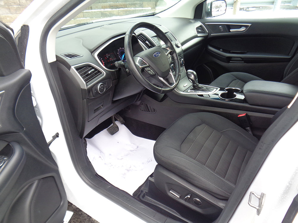 Used 2015 Ford Edge SEL AWD/4WD image 13