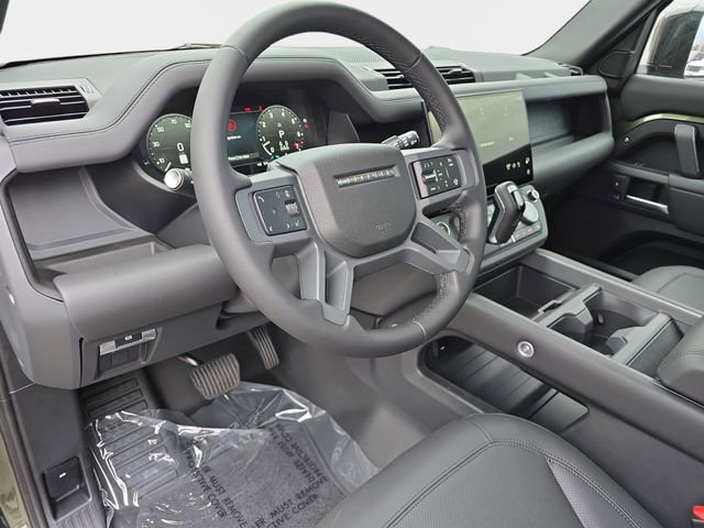 New 2026 Land Rover Defender 130 X-Dynamic SE image 17