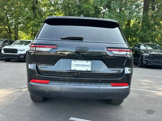 Used 2024 Jeep Grand Cherokee L Limited w/ Black Appearance Package AWD/4WD image 14