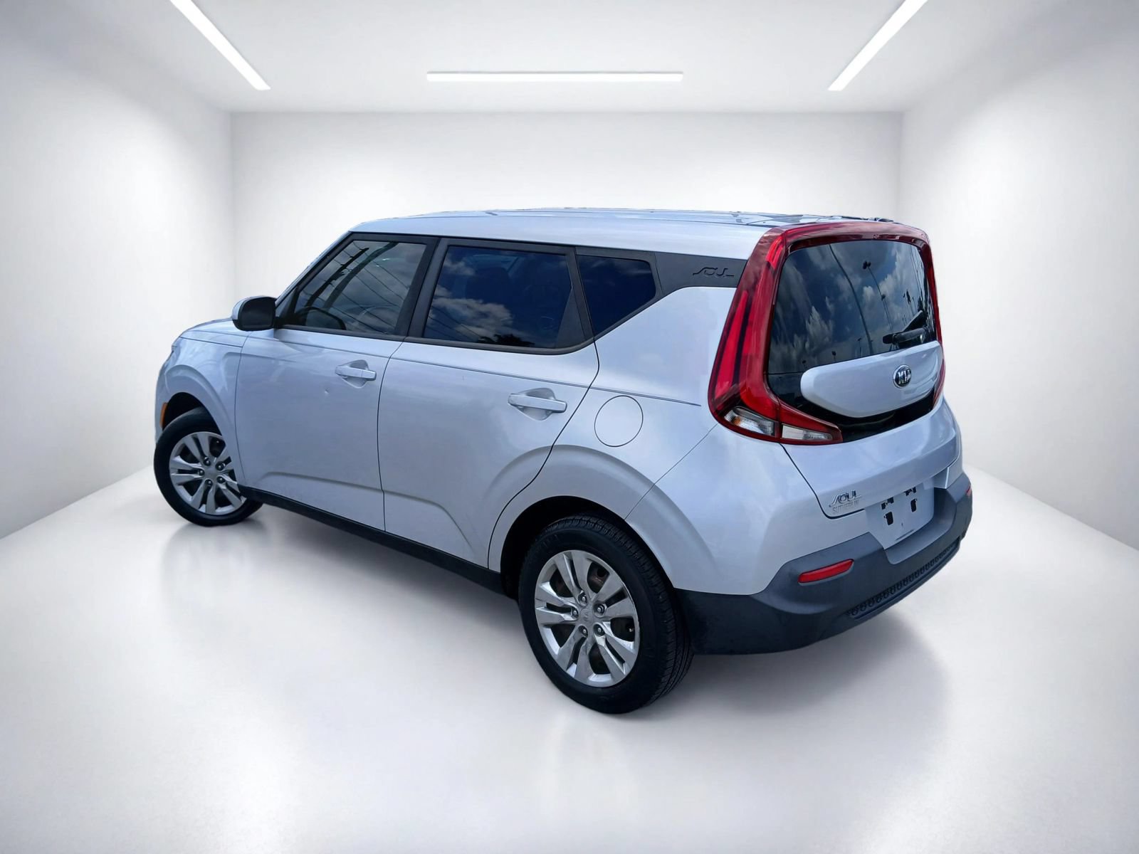 Used 2020 Kia Soul LX FWD image 4