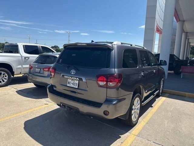 Used 2021 Toyota Sequoia Platinum AWD/4WD image 8