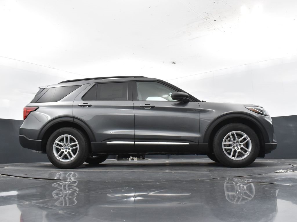New 2025 Ford Explorer Active w/ Active Comfort Package image 32