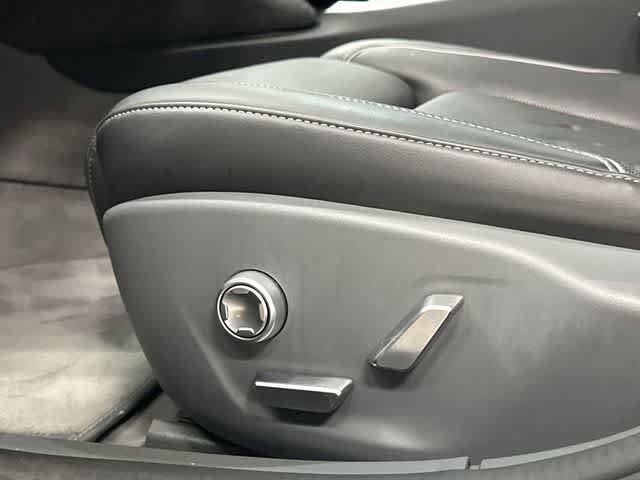 Used 2024 Lucid Air Touring AWD/4WD image 27