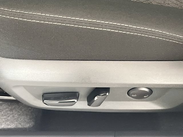 Used 2026 Nissan Rogue SV FWD image 17