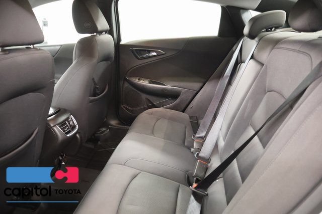 Used 2018 Chevrolet Malibu LT FWD image 30