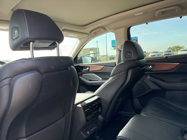 Used 2022 Acura MDX FWD w/ Technology Package image 11