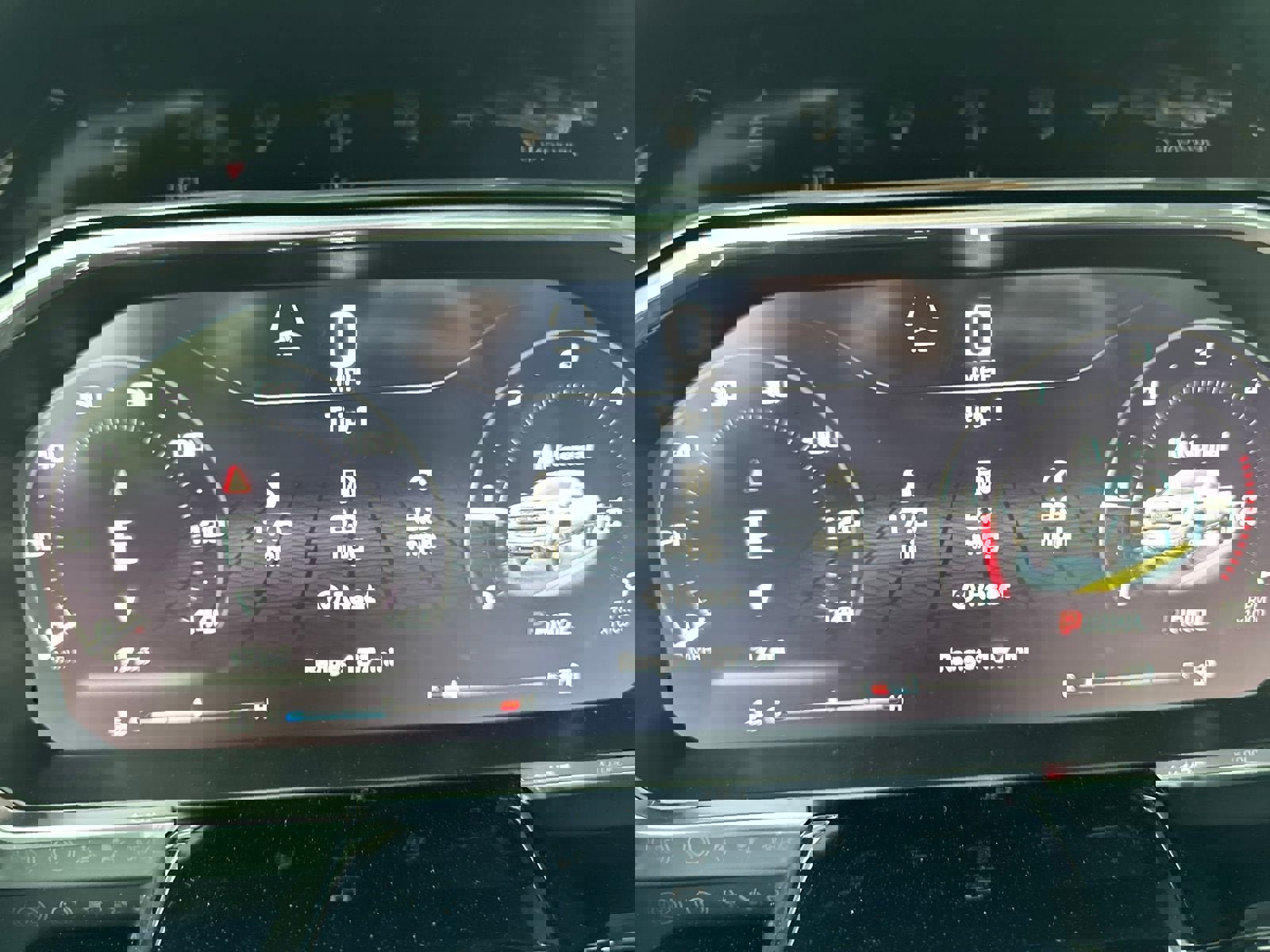 New 2026 GMC Sierra 3500 SLT w/ SLT Convenience Package image 11