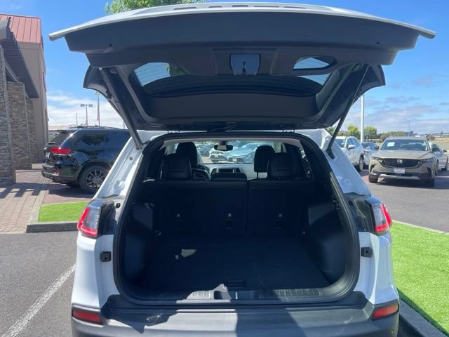 Used 2019 Jeep Cherokee Trailhawk w/ Comfort/Convenience Group AWD/4WD image 17