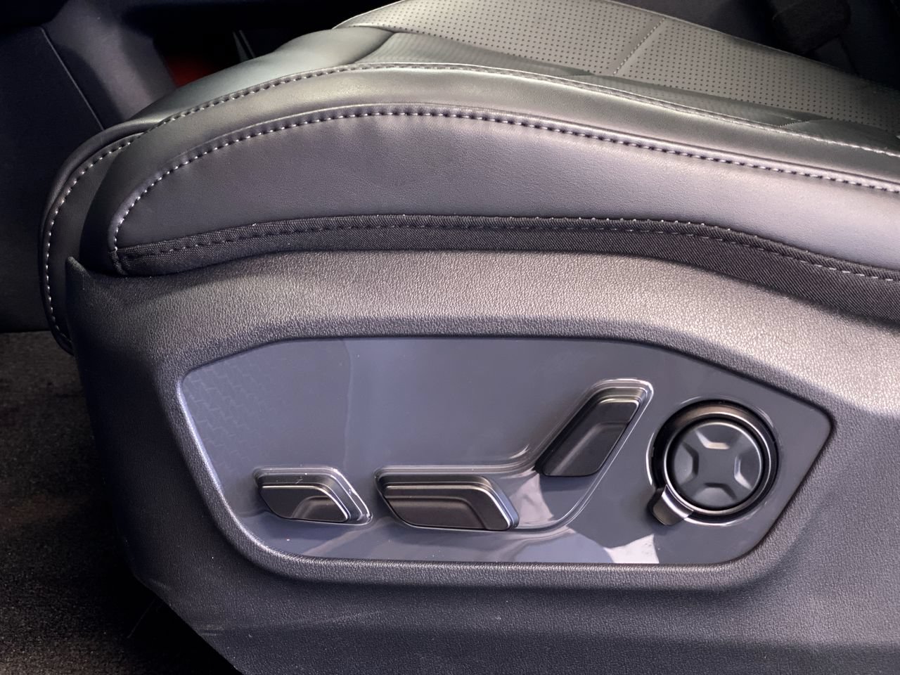 New 2027 Kia Telluride SX Prestige X-Pro AWD/4WD image 17