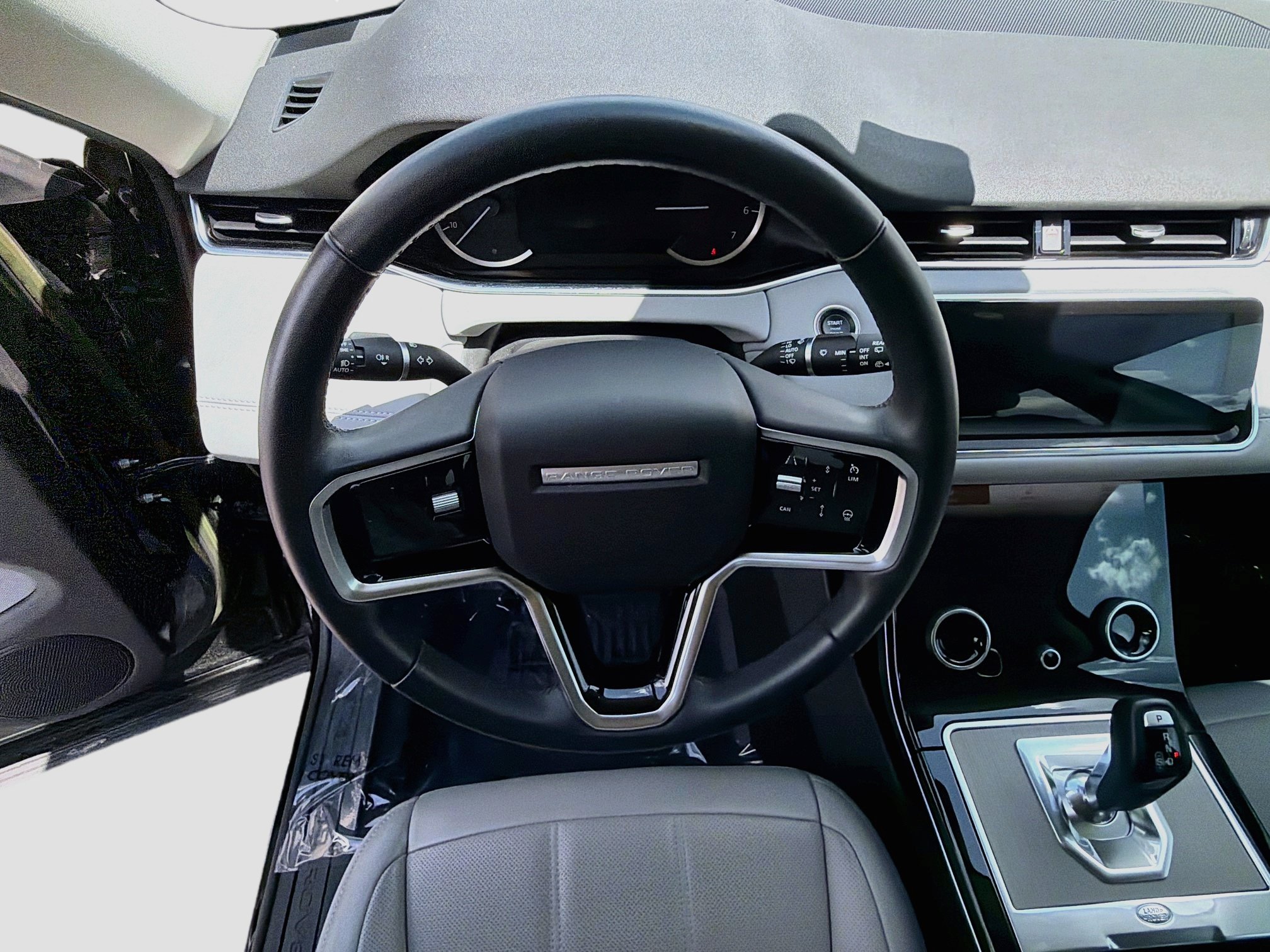 Used 2023 Land Rover Range Rover Evoque SE AWD/4WD image 39