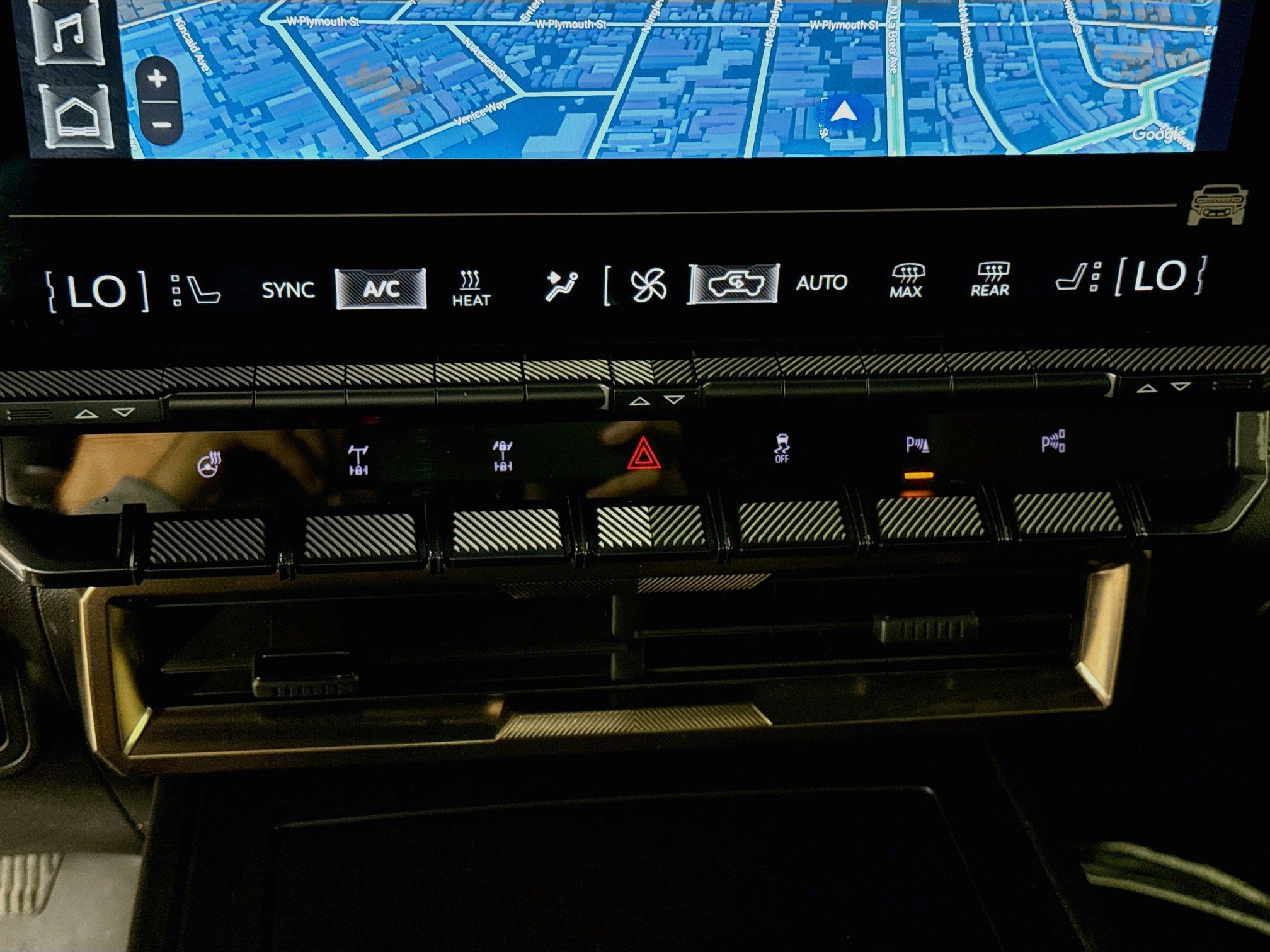 Used 2024 GMC Hummer EV 2X w/ Extreme Off-Road Package AWD/4WD image 18