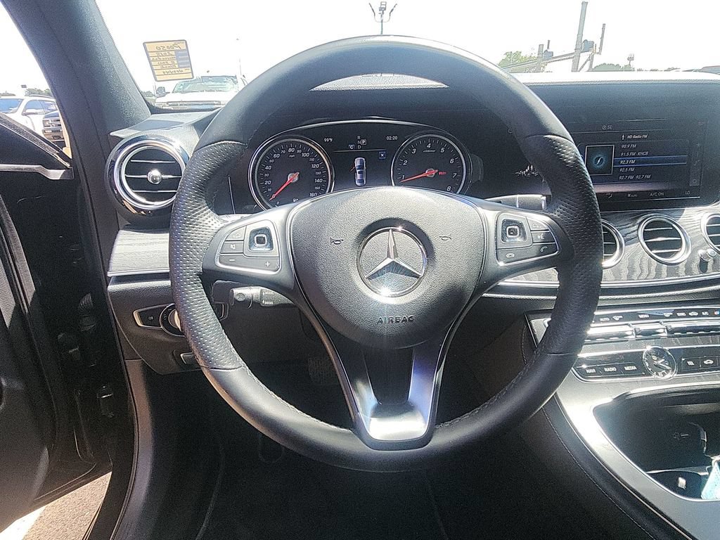 Used 2018 Mercedes-Benz E 300 image 18