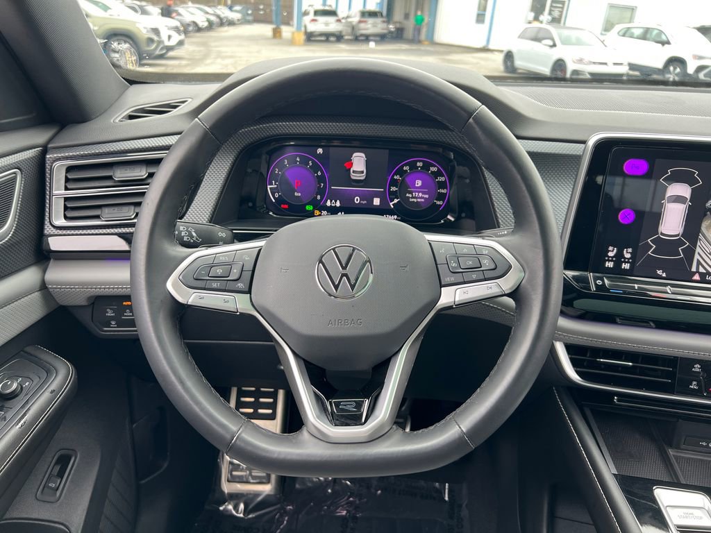 Certified 2024 Volkswagen Atlas Cross Sport SEL R-Line image 29