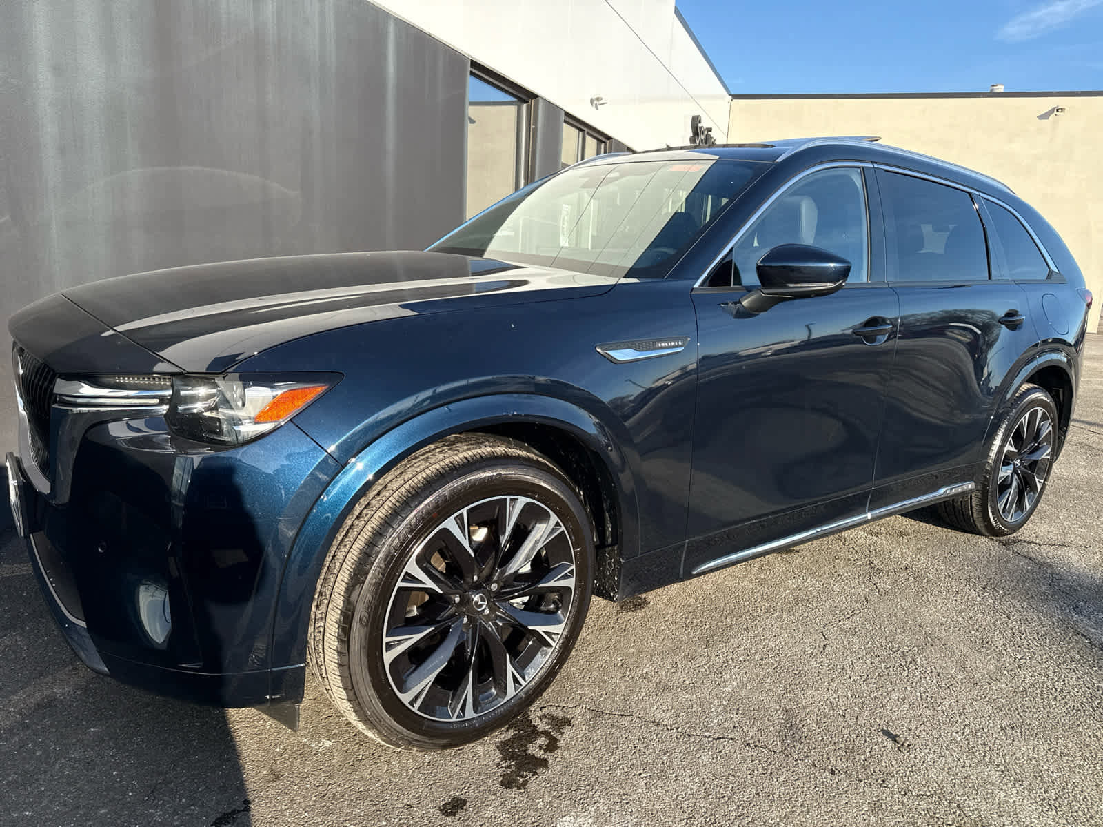 Used 2024 MAZDA CX-90 3.3 Turbo S w/ Premium Package image 2