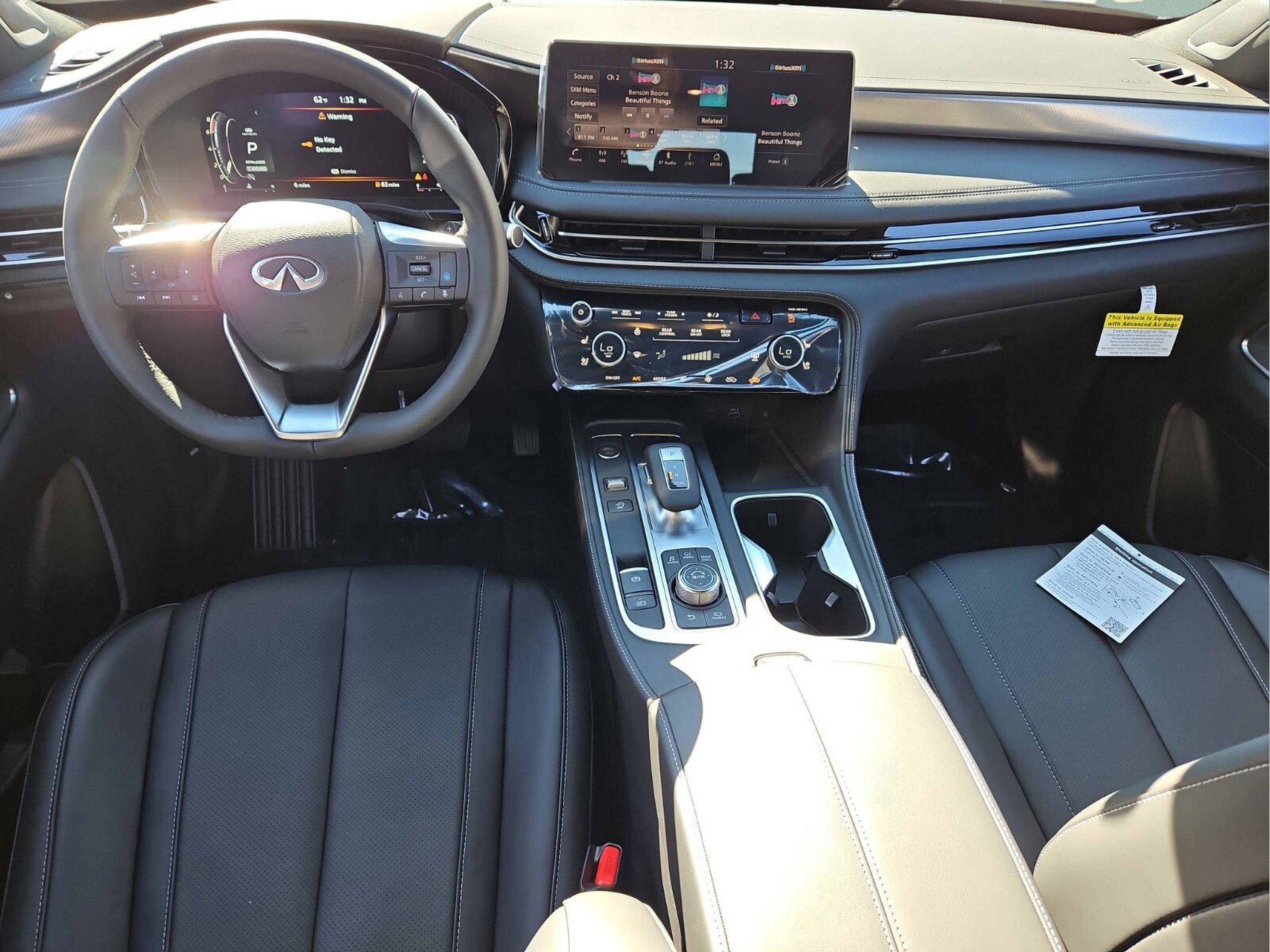 Certified 2025 INFINITI QX60 Luxe w/ Black Edition image 12