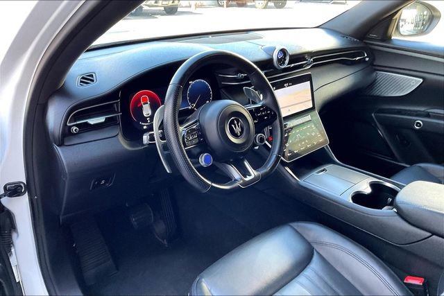 Used 2024 Maserati Grecale GT image 14