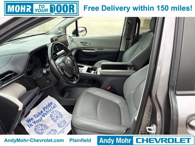 Used 2022 Toyota Sienna Limited AWD/4WD image 12