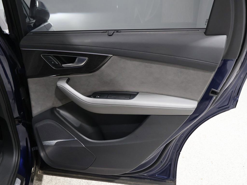 Used 2020 Audi SQ7 Prestige w/ Prestige Package image 24