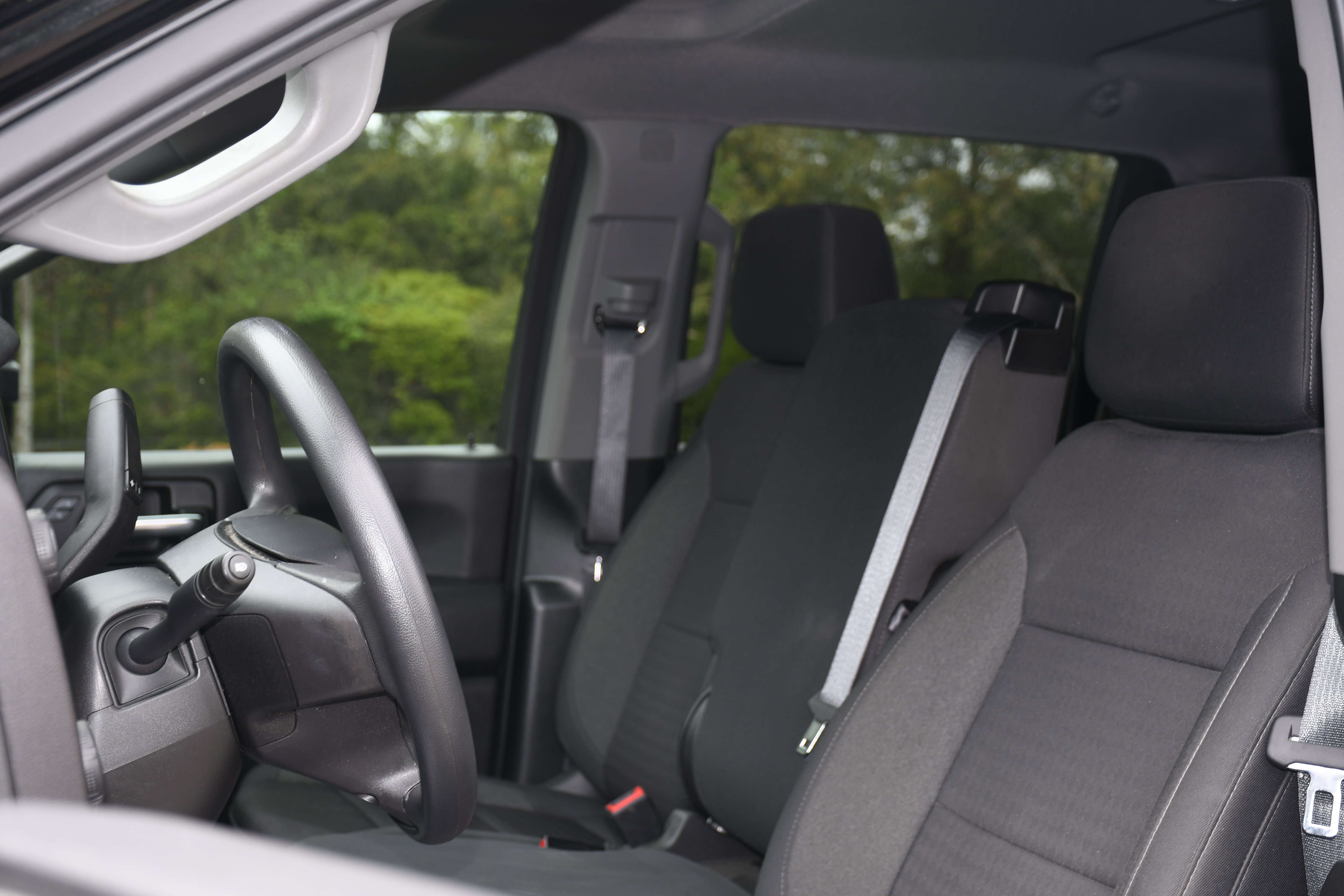 Used 2024 Chevrolet Silverado 2500 Custom w/ Custom Value Package image 11