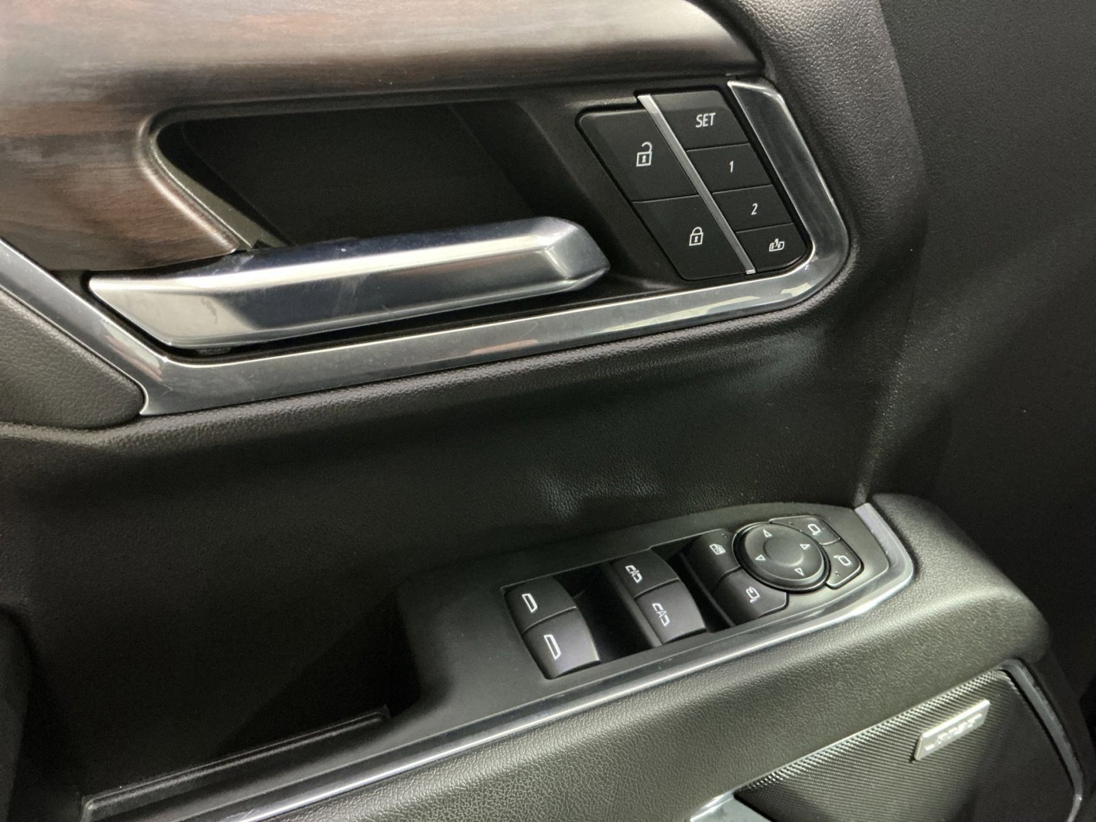 Used 2023 GMC Sierra 1500 SLT w/ SLT Premium Package image 23