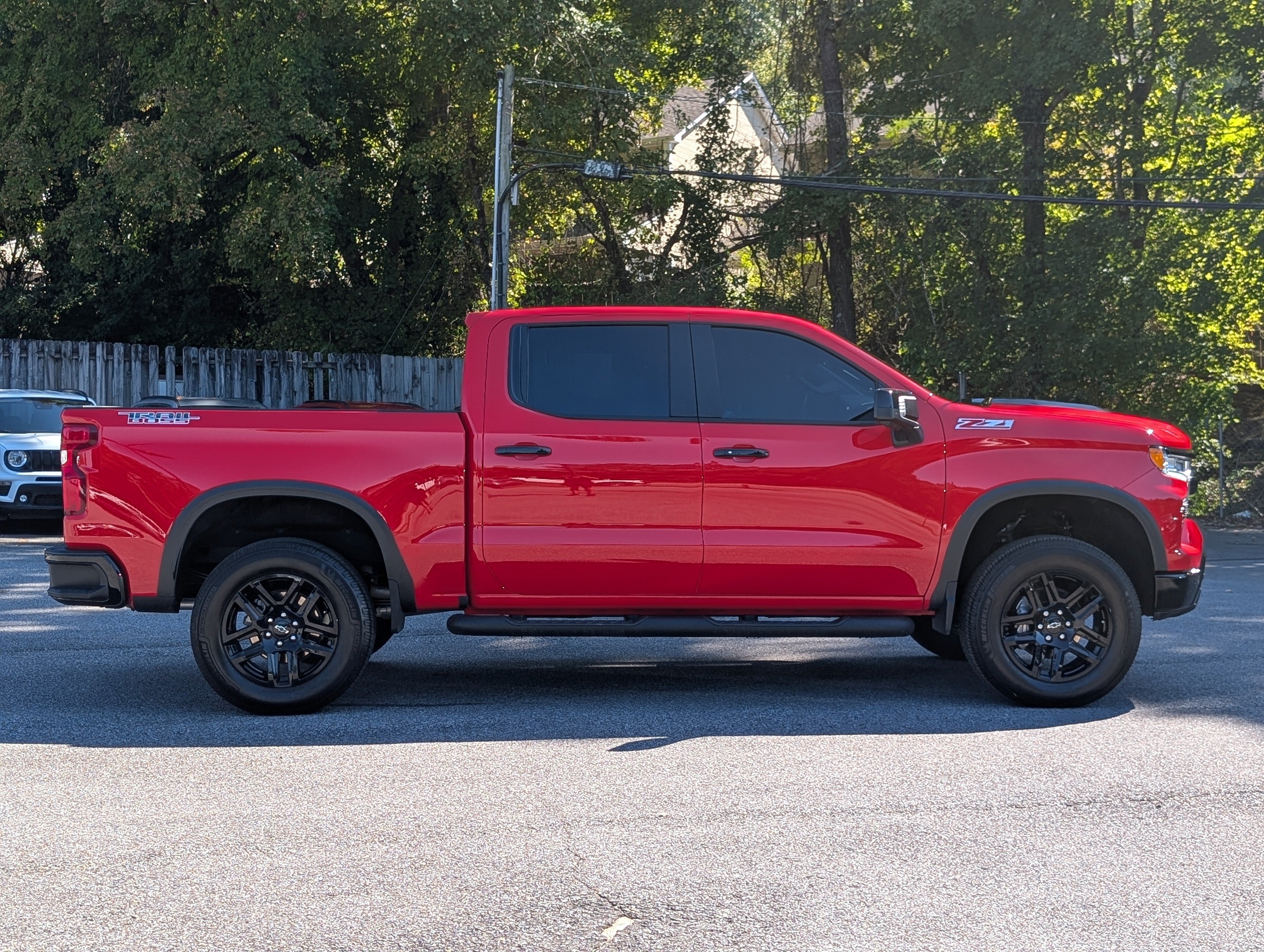 Used 2024 Chevrolet Silverado 1500 LT Trail Boss w/ LT Trail Boss Premium Package AWD/4WD image 10