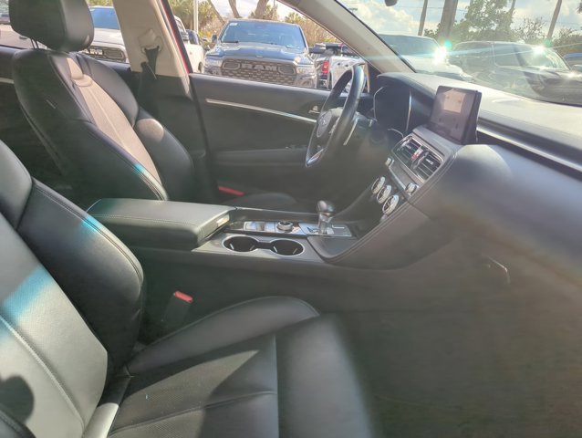Used 2022 Genesis G70 2.0T image 22