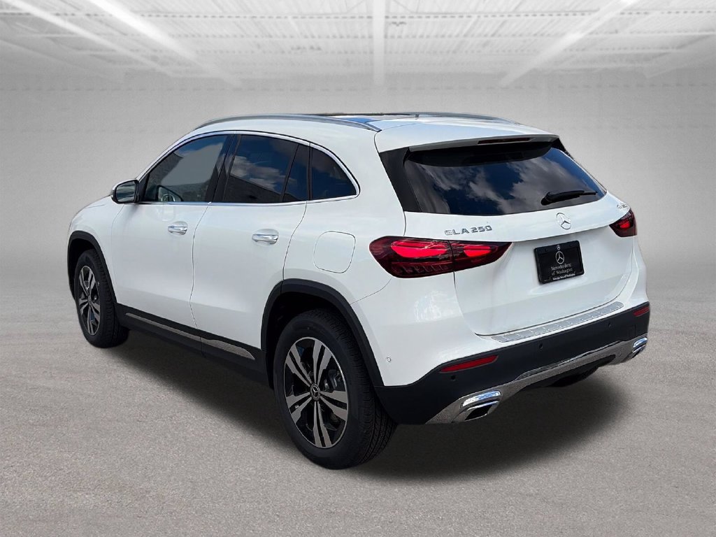 New 2026 Mercedes-Benz GLA 250 4MATIC image 3
